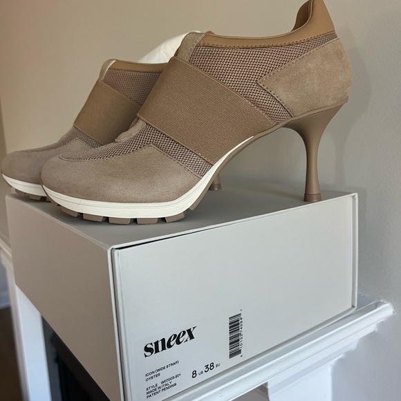 SNEEX - THE ICON size 8 in color Oyster NEW - Picture 11 of 11